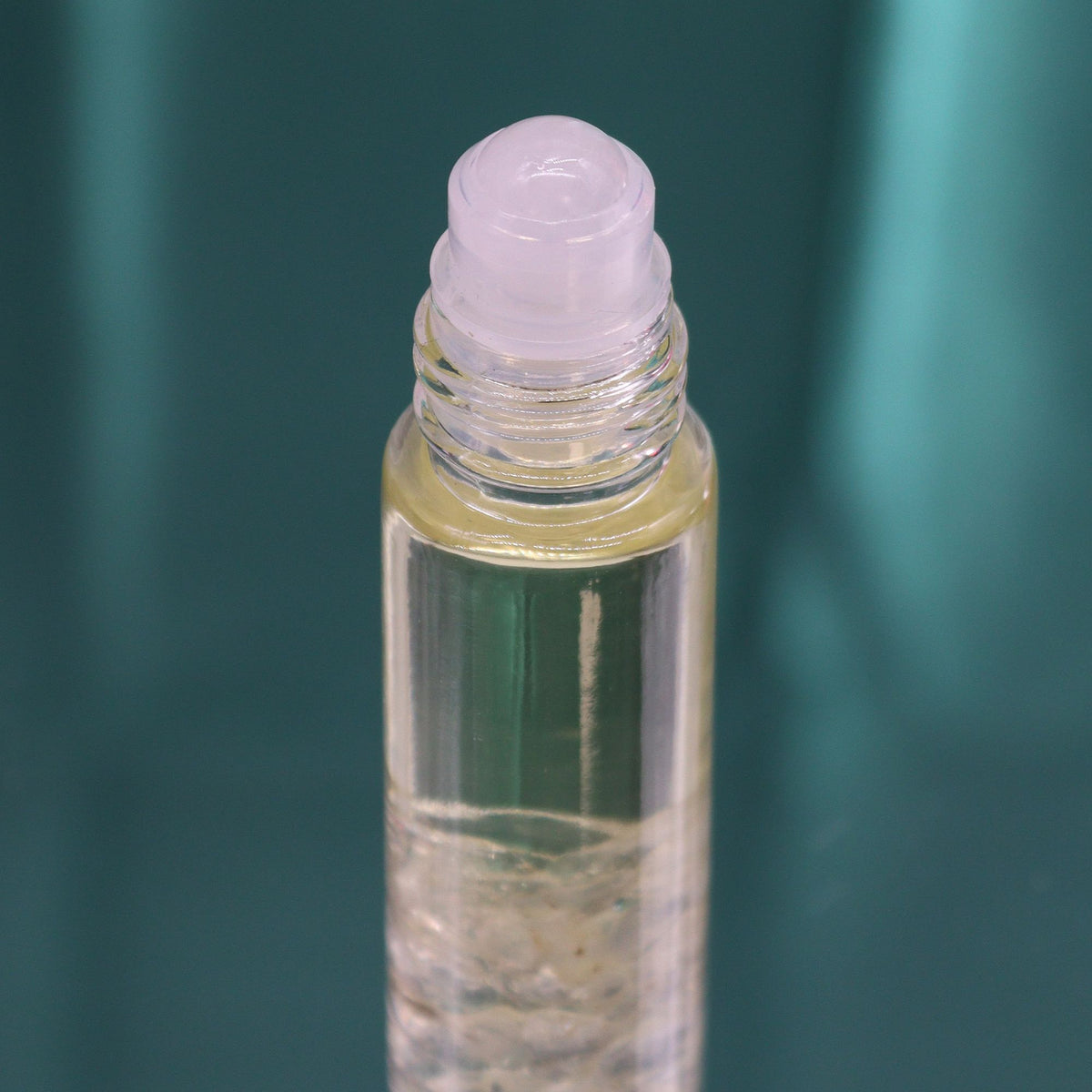 Hop Hare Tarot Roll-On - The Lion