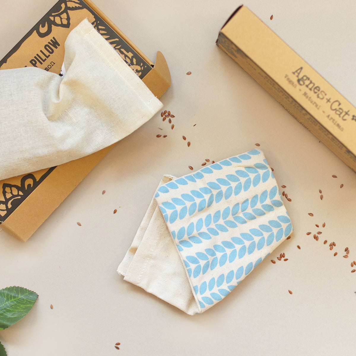 Agnes + Cat Eye Pillow - Chamomile & Cornmint